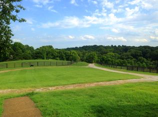 836 Hickory Ridge Trl, Columbia, TN 38401