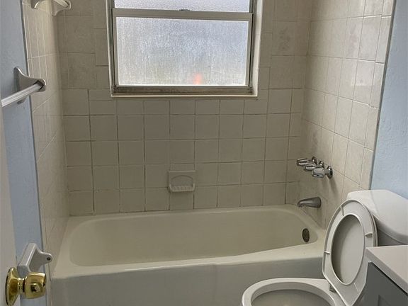 5th image of 5625/5627 4th Ave
