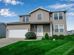20 Palermo Cir, Buffalo, NY 14228