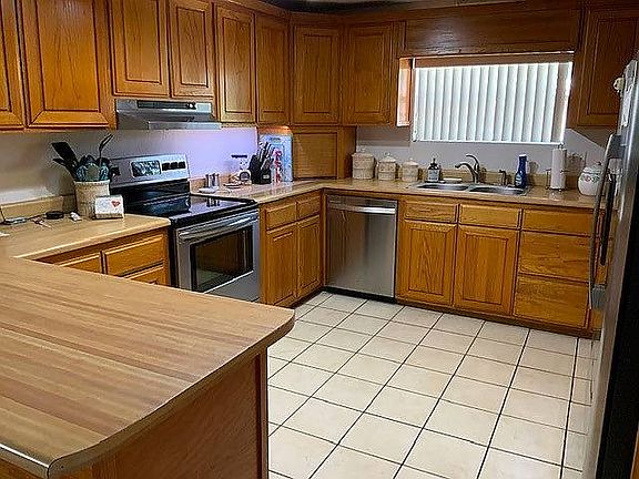 2nd image of 1719 Avenue B