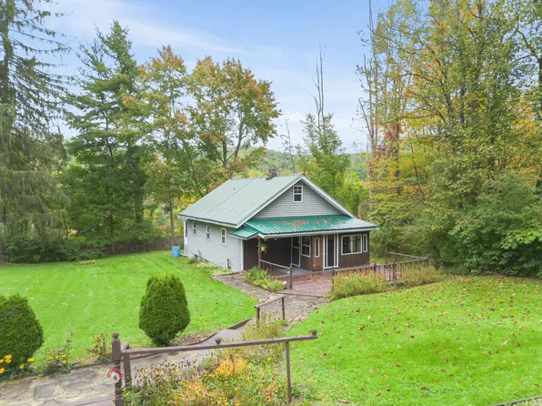 147 Haskins Rd, Kirkwood, NY 13795