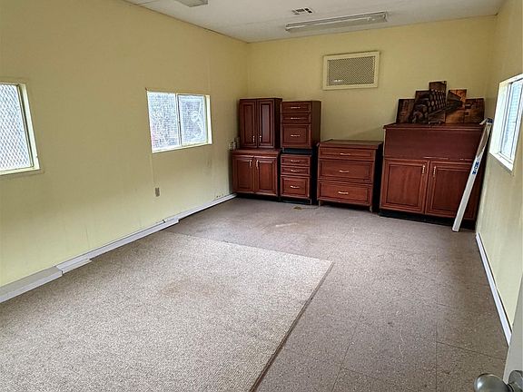 2nd image of 353 Henderson Road