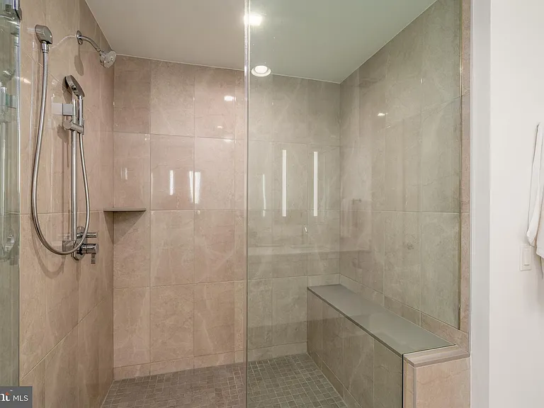 310 Strand St #503 — Photo 27