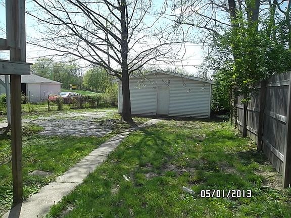 2nd image of 1524 N Dearborn St