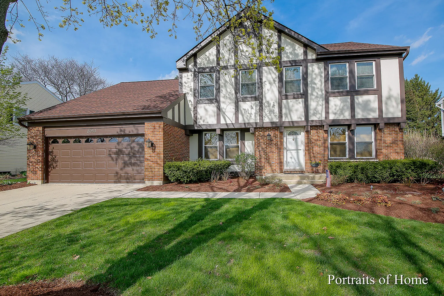 2053 Dorset Dr photo 1