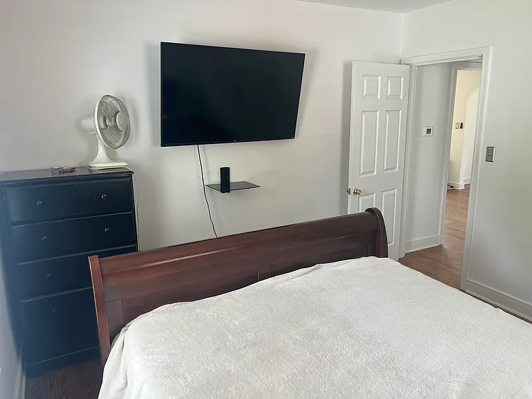109 Ridgeway Ave — Photo 5