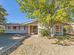 520 Helena St, Bryan, TX 77801
