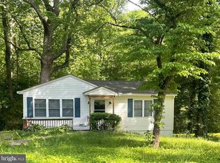 241 Wallace St, Warsaw, VA 22572
