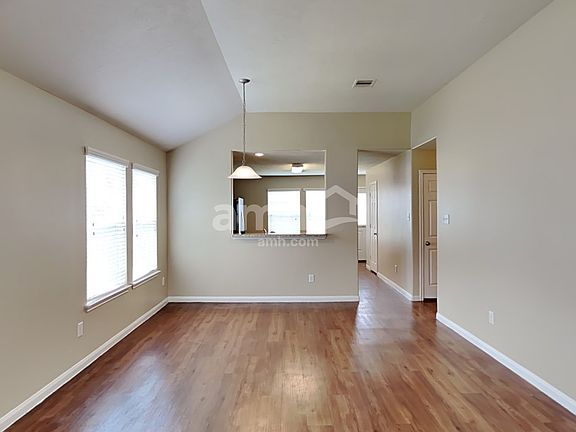 5th image of 3930 Hawthorn Glen Ct