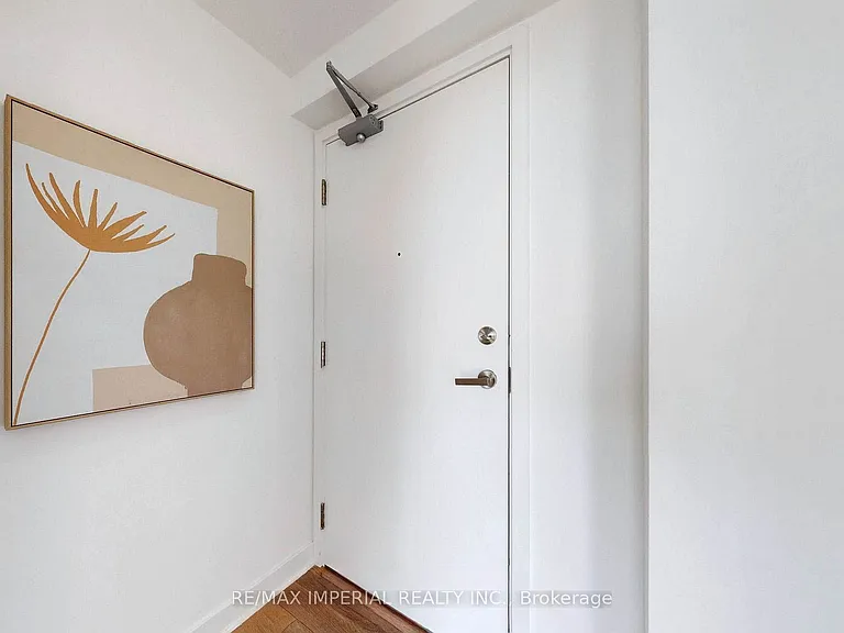 15 Grenville St #2803 — Photo 5