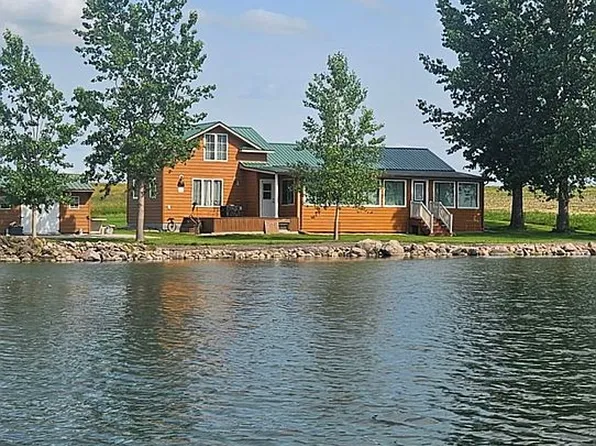 4281 Lakeshore Dr, Wishek, ND 58495