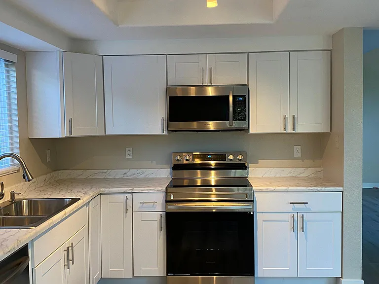 4328 W Oraibi Dr — Photo 9