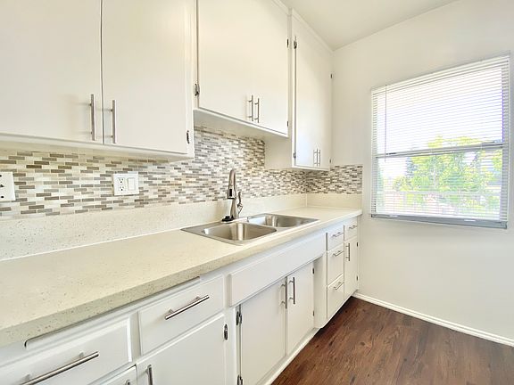 5th image of 8701 Olin St APT 7