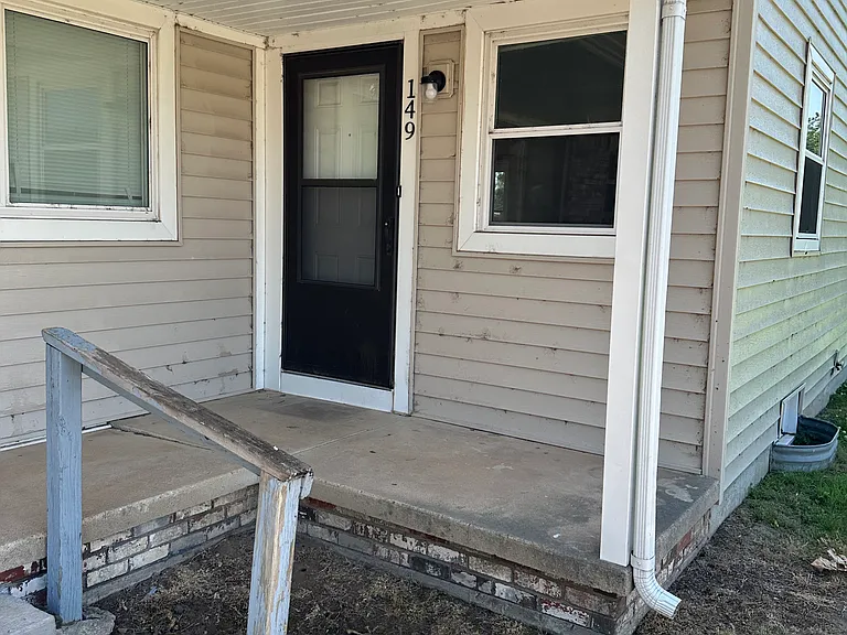 149 N Nevada Ct — Photo 1