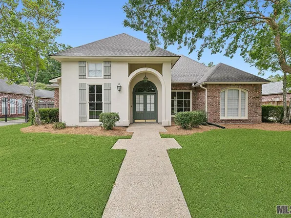 1624 Plantation Oaks Dr, Baton Rouge, LA 70810