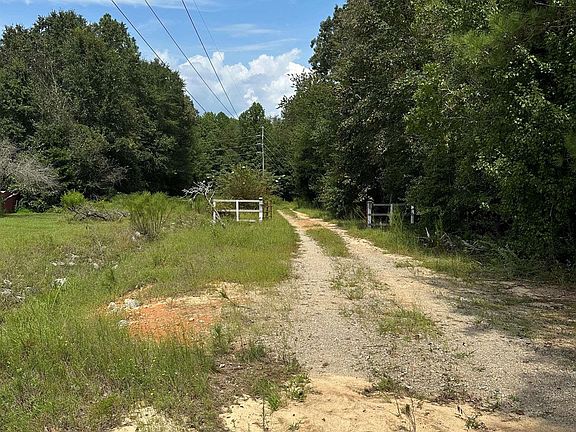2nd image of 350 Wildwood Ln