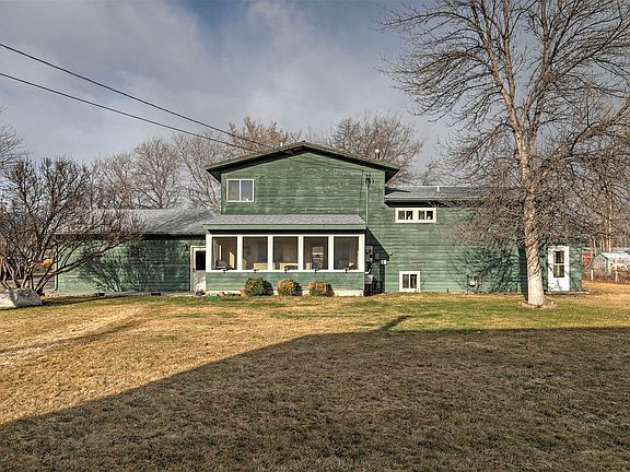 3rd image of 322 Lorraine Ln