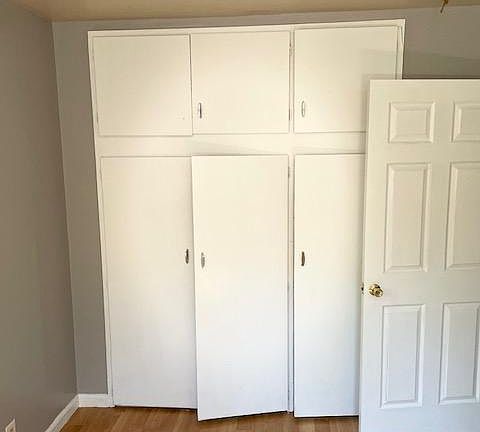 5th image of 1710 Court Dr