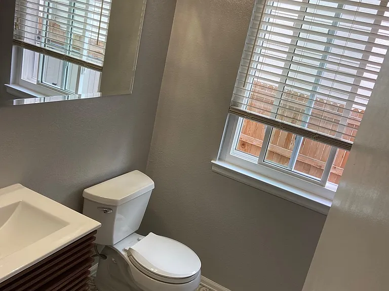 885 Parthenon Ct — Photo 7