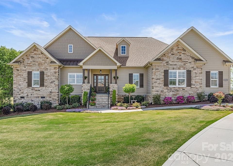 1st image of 2463 Bridle Ct