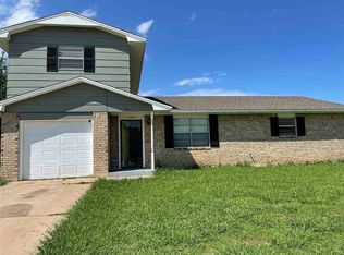 406 SW 68th St, Lawton, OK 73505
