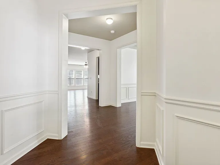 655 Township Cir — Photo 2
