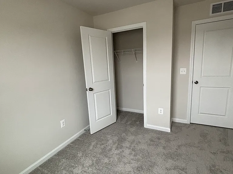 129 Brashear Ct — Photo 9
