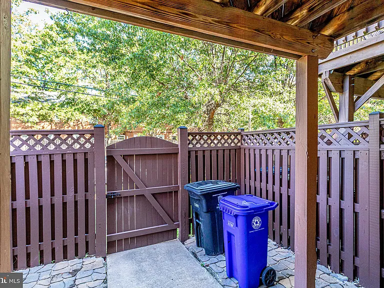 1706 S Edgewood St — Photo 66
