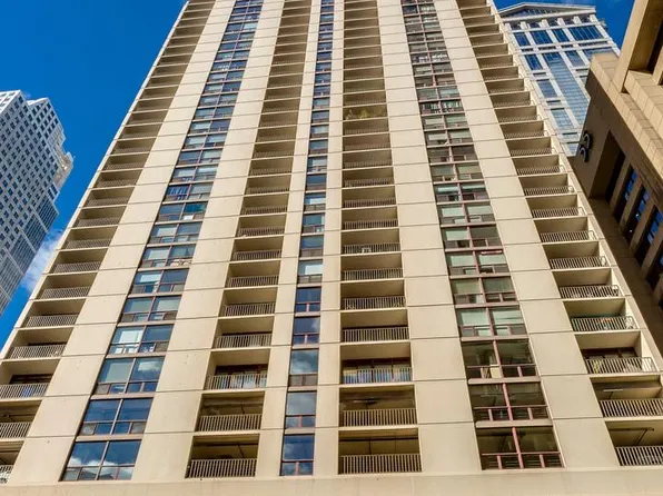 200 N Dearborn St Unit 4700, Chicago, IL 60601