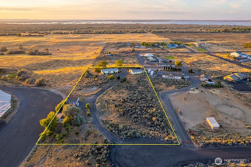 5th image of 5486 Road 8.3 SE