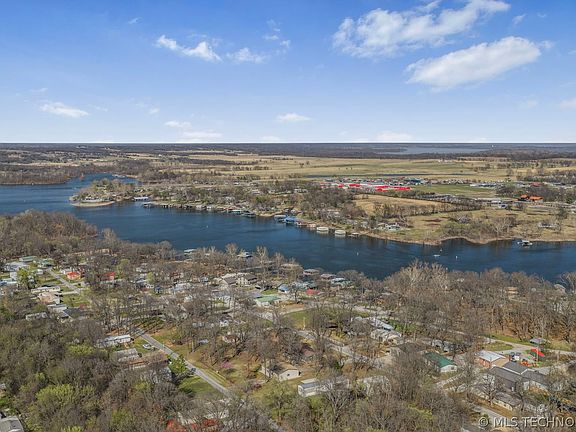 5th image of 32289 S 4505th Rd