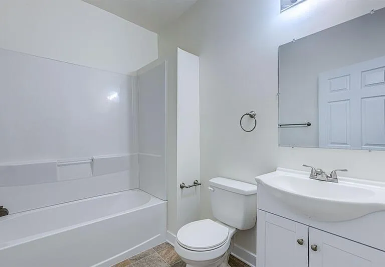 2922 Noble Ave #A — Photo 12