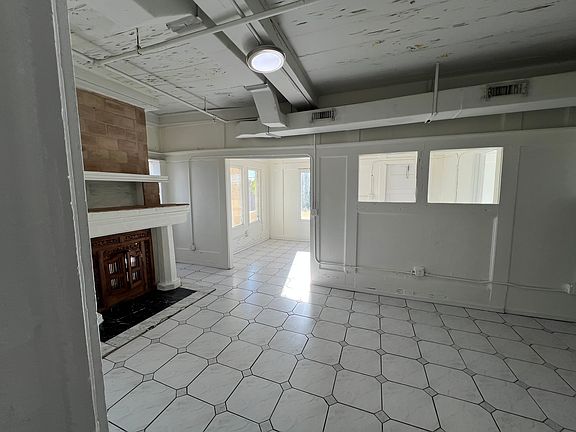 2nd image of 4211 Parker Ave APT 8
