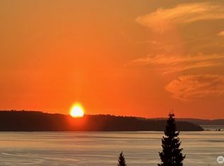 1133 Emerald Hills Dr, Edmonds, WA 98020