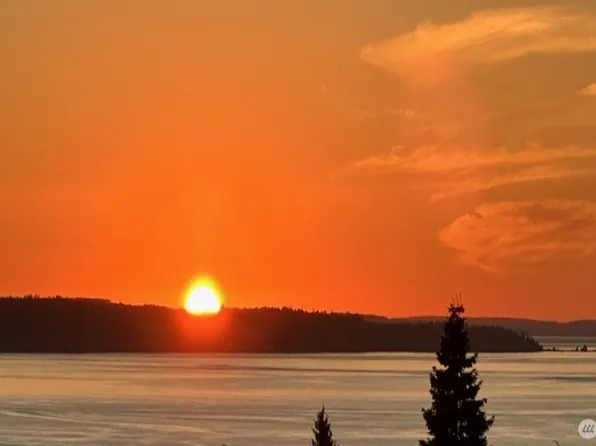 1133 Emerald Hills Drive, Edmonds, WA 98020