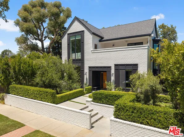 12051 Laurel Terrace Dr, Studio City, CA 91604