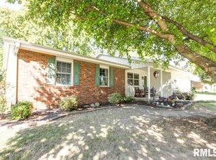 53 Guinevere Dr, Rochester, IL 62563