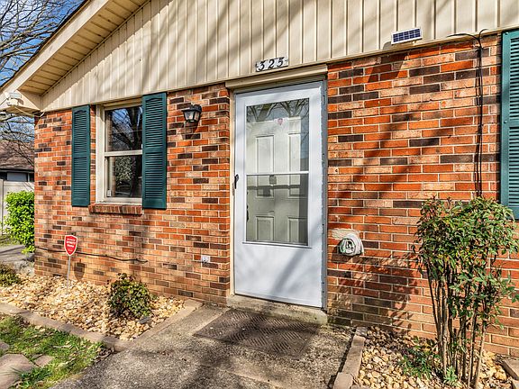 2nd image of 325 McArthur Dr