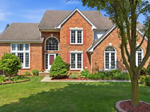 3417 Balfour Dr, Troy, MI 48084