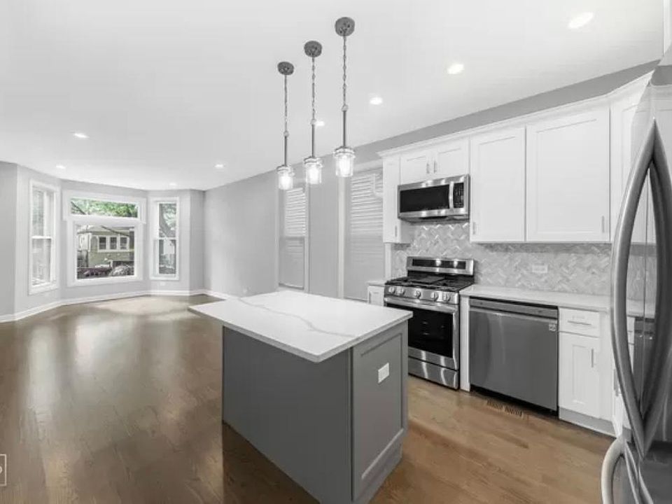 1st image of 1821 N Tripp Ave #1