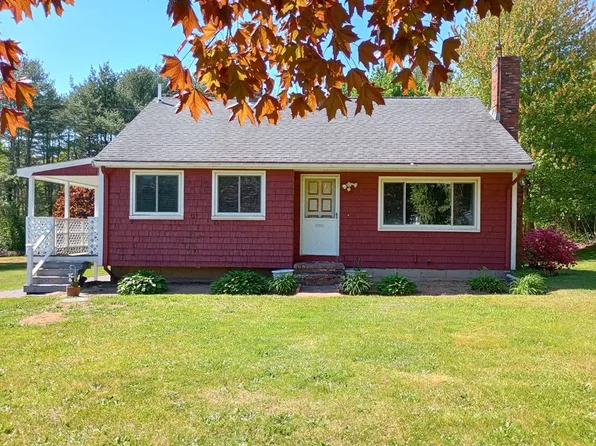 888 Plymouth St, Middleboro, MA 02346