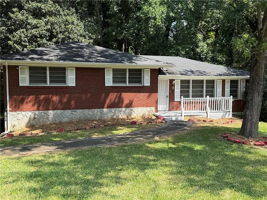 3 bed, 2.0 bath, 1460 sqft, $1,850 — Photo 1