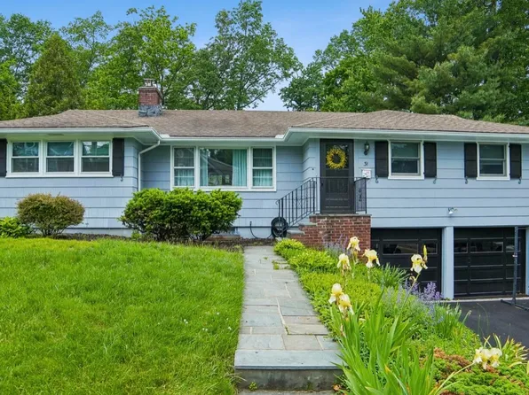 31 Albright Cir, Madison, NJ 07940