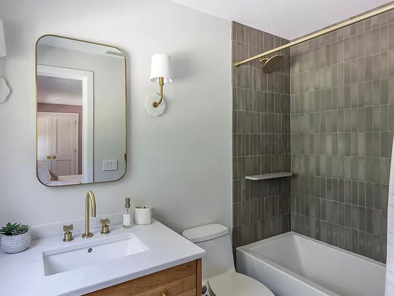 6 Outlook Ave — Photo 28