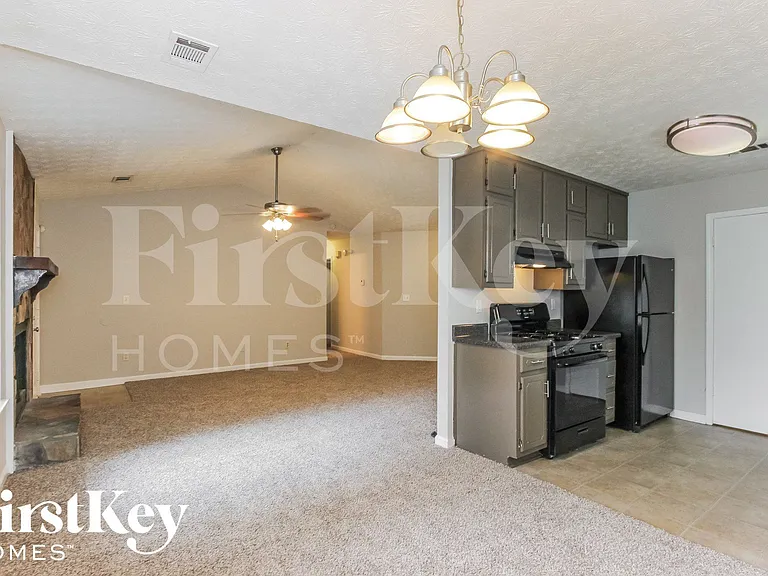 1207 Iron Gate Blvd — Photo 5