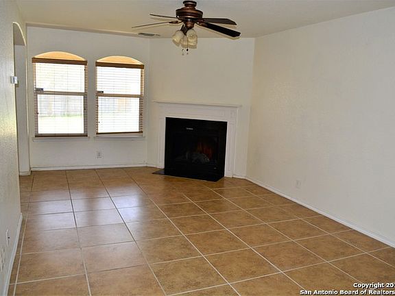 2nd image of 5203 Tomas Cir