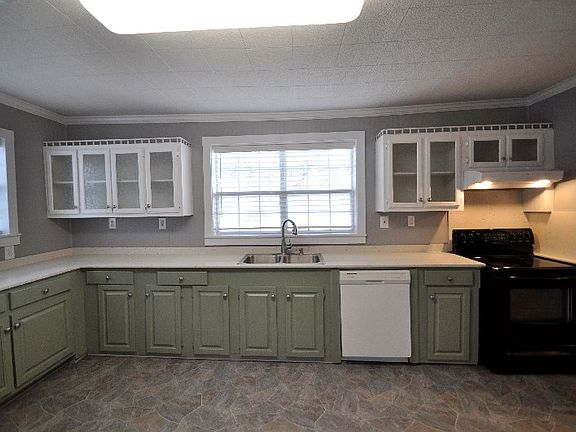 5th image of 515 N Main St