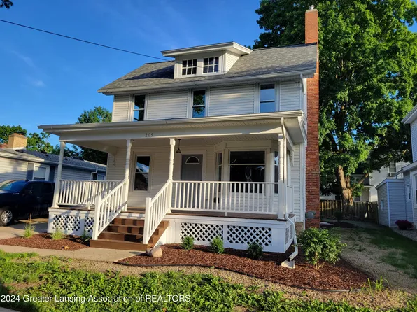 209 W Cass St, Saint Johns, MI 48879