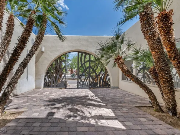 7045 Edna Ave, Las Vegas, NV 89117