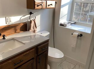 184 1st St, Shady Spring, WV 25918